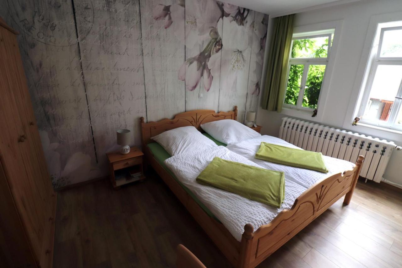 ארפורט Ferienwohnung Zum Rotem Karpfen מראה חיצוני תמונה