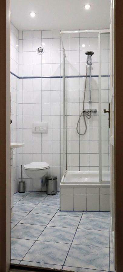 ארפורט Ferienwohnung Zum Rotem Karpfen מראה חיצוני תמונה