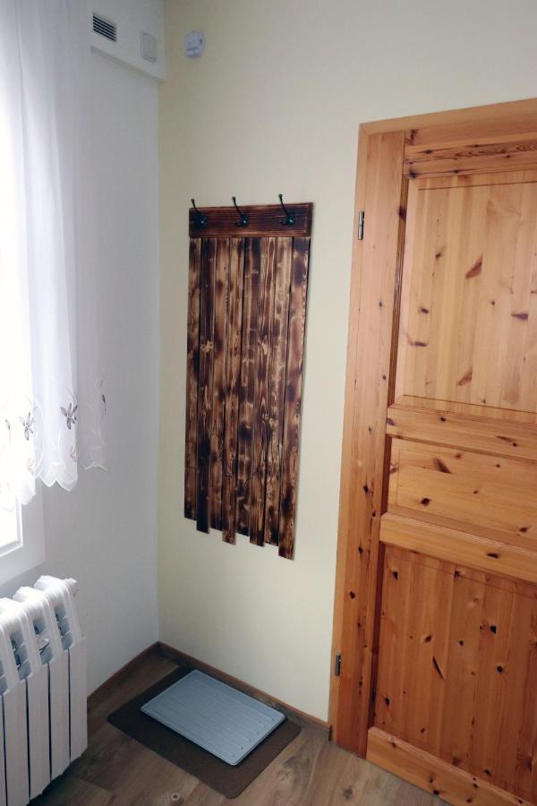 ארפורט Ferienwohnung Zum Rotem Karpfen מראה חיצוני תמונה